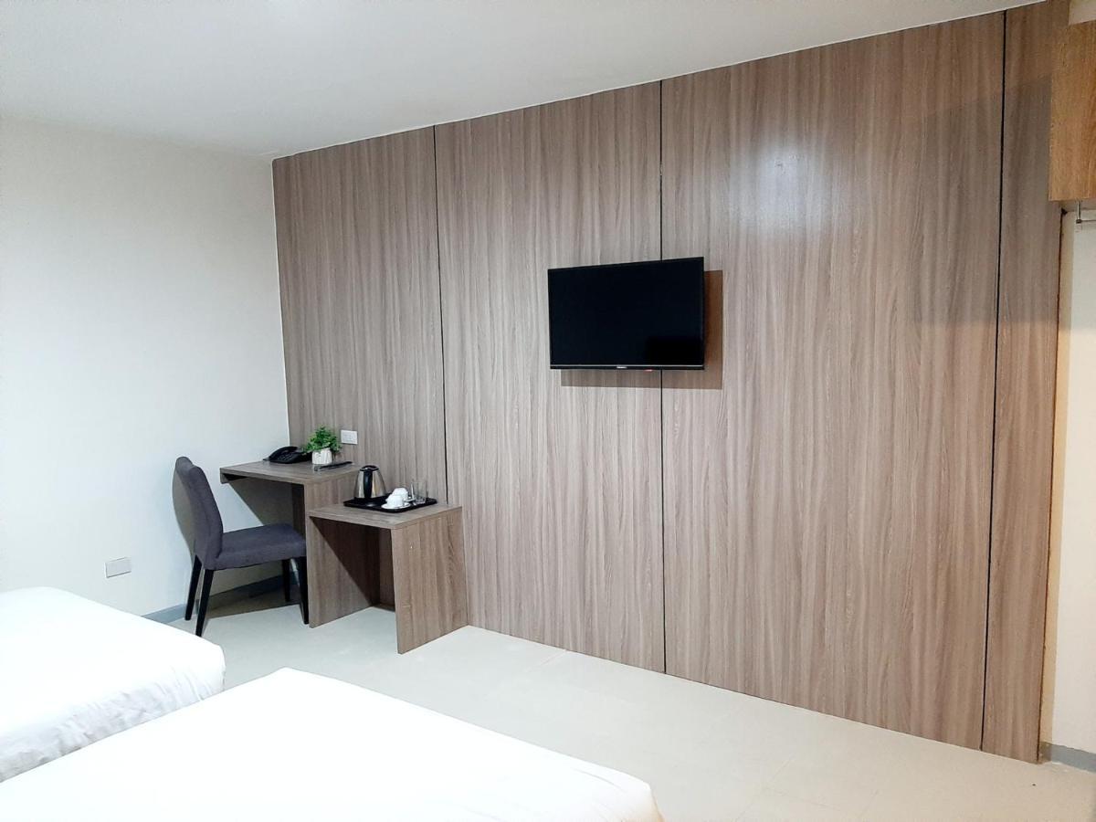Anex Hotel Near Us Embassy Manila Dış mekan fotoğraf