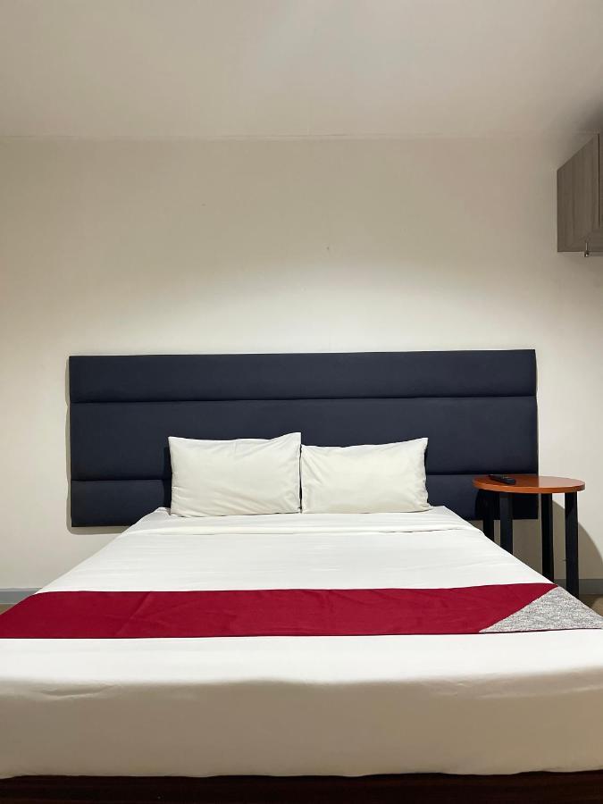 Anex Hotel Near Us Embassy Manila Dış mekan fotoğraf